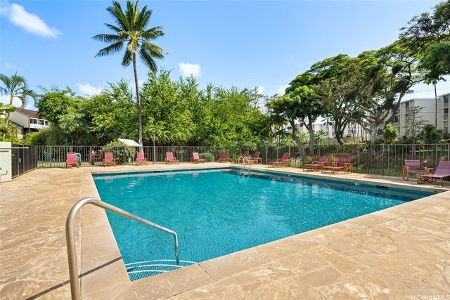 98-402 Koauka Loop 2313, Aiea, HI 96701