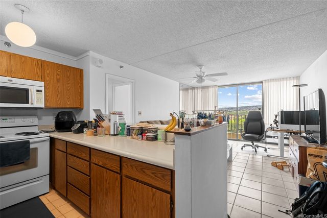 98-402 Koauka Loop 2313, Aiea, HI 96701