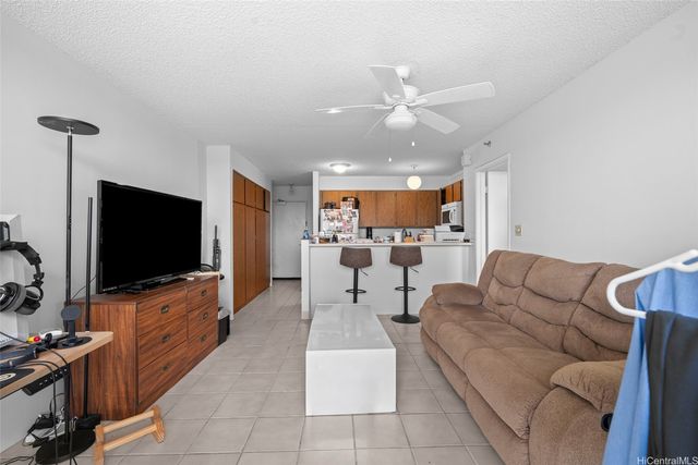98-402 Koauka Loop 2313, Aiea, HI 96701