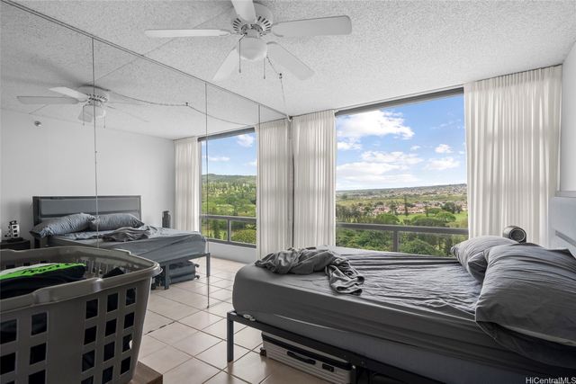 98-402 Koauka Loop 2313, Aiea, HI 96701