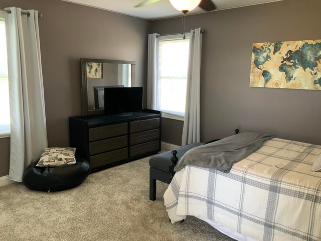 42 St Annes Court, Somerset, KY 42503