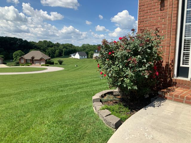 42 St Annes Court, Somerset, KY 42503