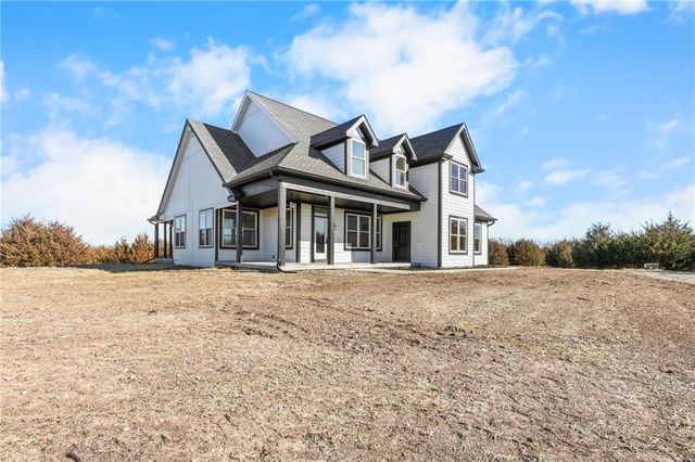 37655 Osawatomie Road, Osawatomie, KS 66064