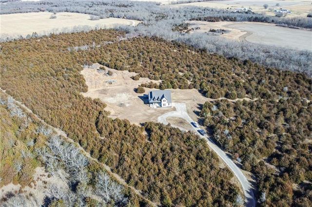 37655 Osawatomie Road, Osawatomie, KS 66064