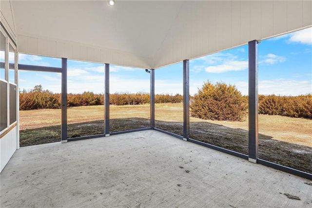 37655 Osawatomie Road, Osawatomie, KS 66064