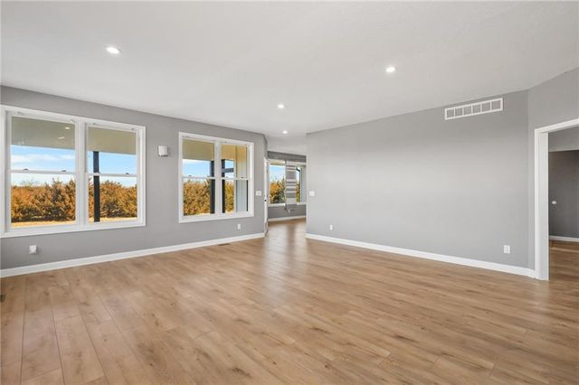 37655 Osawatomie Road, Osawatomie, KS 66064