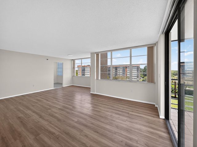 1200 Saint Charles Place 619, Pembroke Pines, FL 33026