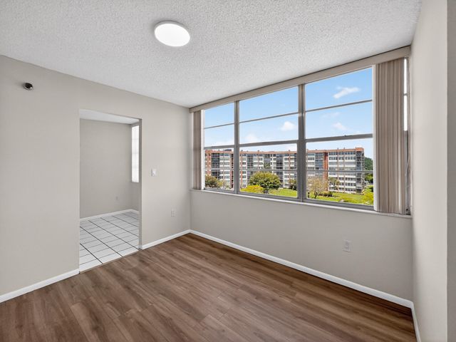 1200 Saint Charles Place 619, Pembroke Pines, FL 33026