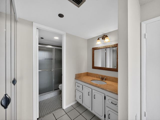 1200 Saint Charles Place 619, Pembroke Pines, FL 33026