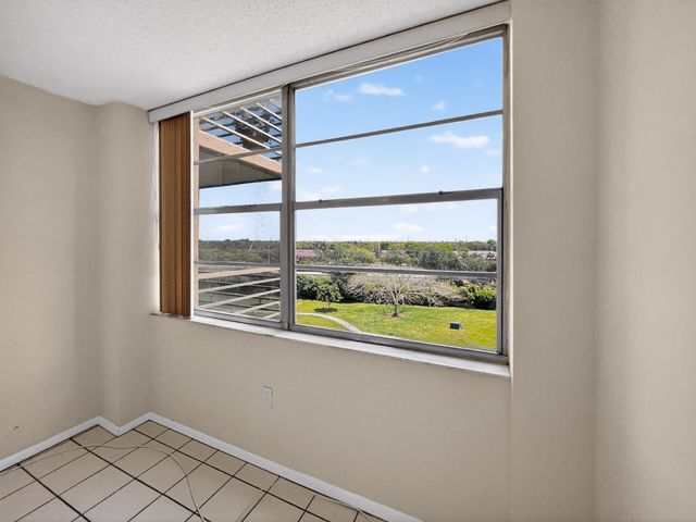 1200 Saint Charles Place 619, Pembroke Pines, FL 33026