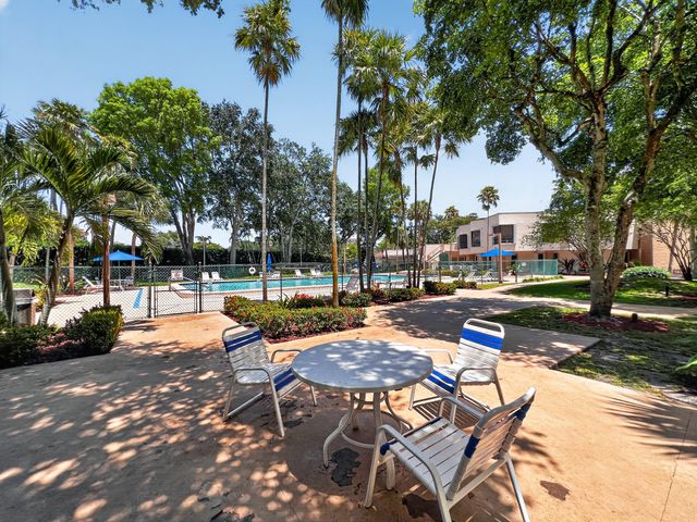 1200 Saint Charles Place 619, Pembroke Pines, FL 33026