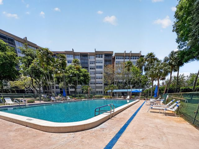 1200 Saint Charles Place 619, Pembroke Pines, FL 33026