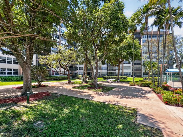 1200 Saint Charles Place 619, Pembroke Pines, FL 33026