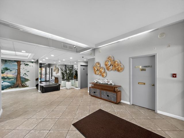 1200 Saint Charles Place 619, Pembroke Pines, FL 33026