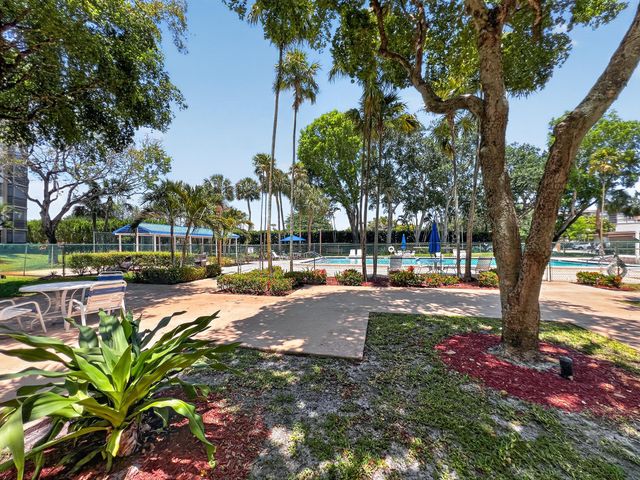 1200 Saint Charles Place 619, Pembroke Pines, FL 33026