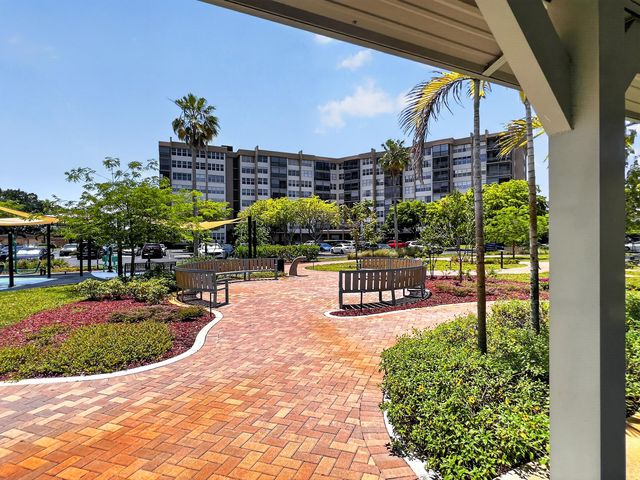 1200 Saint Charles Place 619, Pembroke Pines, FL 33026