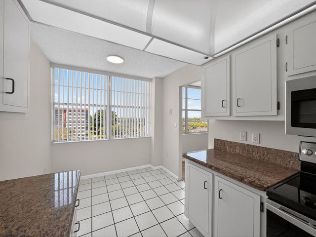 1200 Saint Charles Place 619, Pembroke Pines, FL 33026
