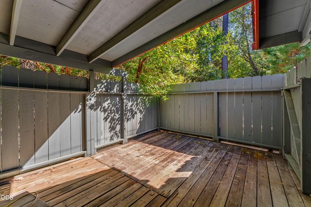 387 Carrollwood Drive, Grants Pass, OR 97527