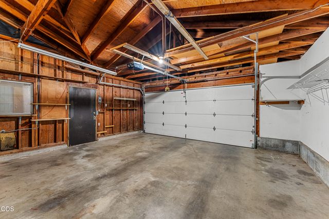 387 Carrollwood Drive, Grants Pass, OR 97527