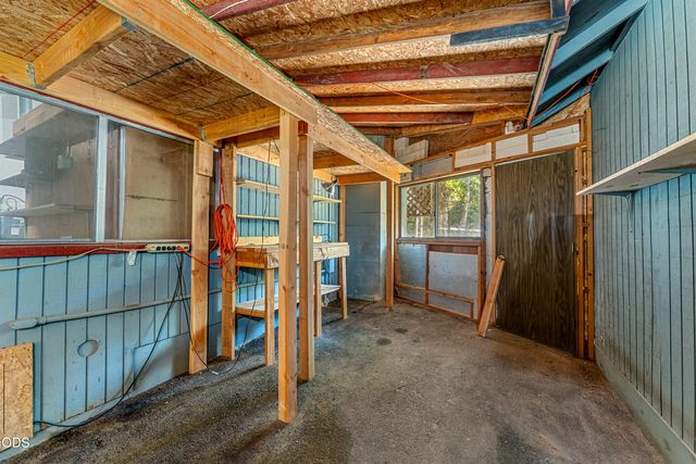 387 Carrollwood Drive, Grants Pass, OR 97527