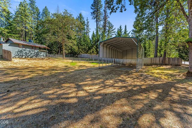 387 Carrollwood Drive, Grants Pass, OR 97527