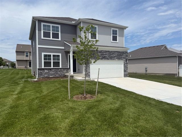 721 Fallen Leaf Drive, Belton, MO 64012