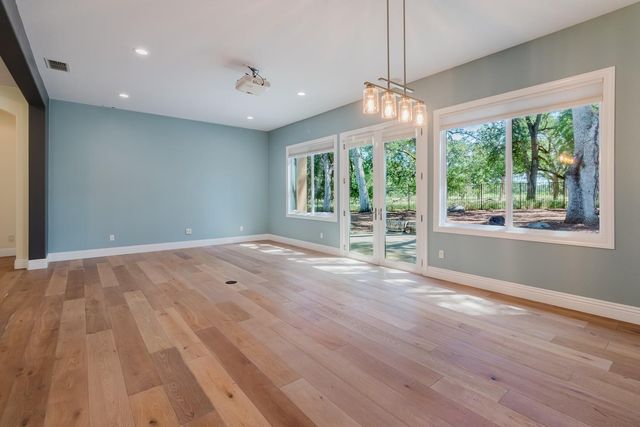 216 Tail Race Ct, Roseville, CA 95747