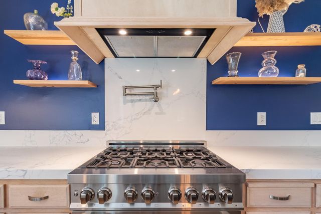 216 Tail Race Ct, Roseville, CA 95747