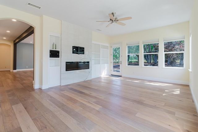 216 Tail Race Ct, Roseville, CA 95747