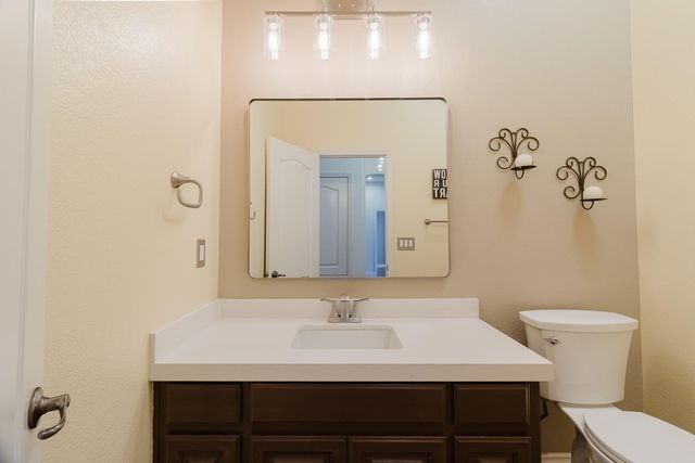 216 Tail Race Ct, Roseville, CA 95747