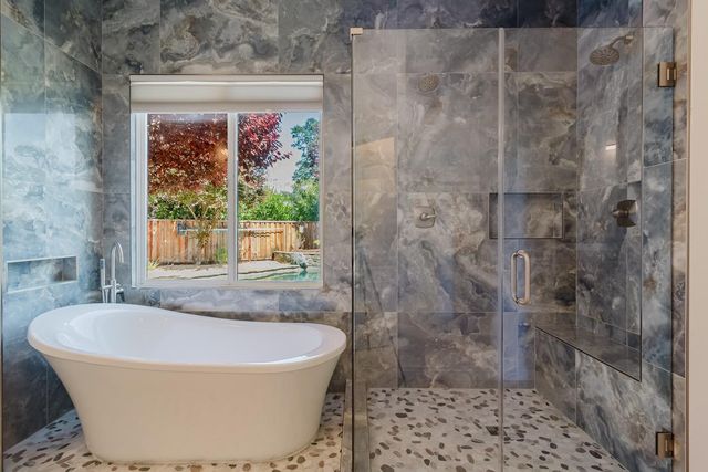 216 Tail Race Ct, Roseville, CA 95747