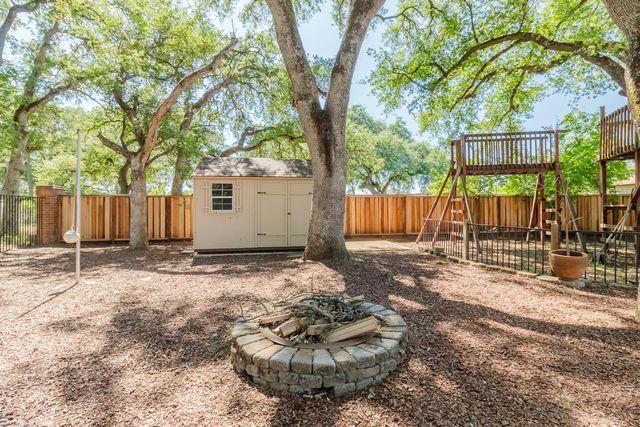 216 Tail Race Ct, Roseville, CA 95747