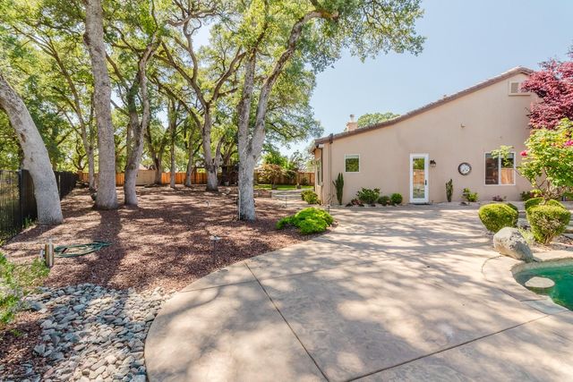 216 Tail Race Ct, Roseville, CA 95747