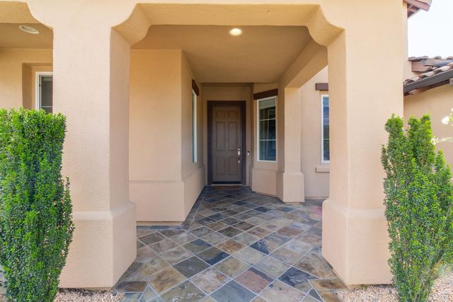 216 Tail Race Ct, Roseville, CA 95747