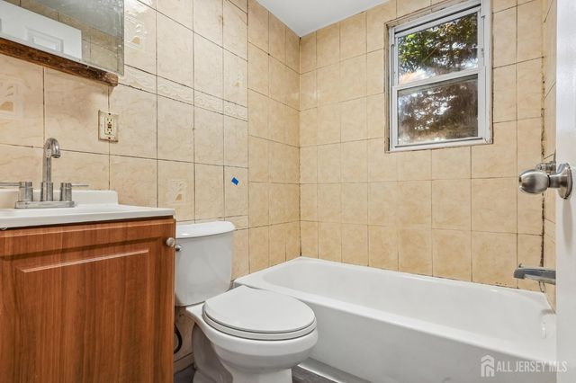 219 Seaman Street, New Brunswick, NJ 08901