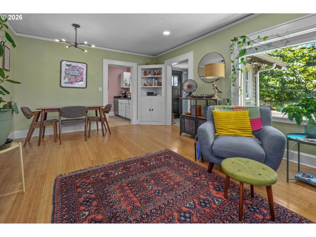 1507 N WATTS St, Portland, OR 97217