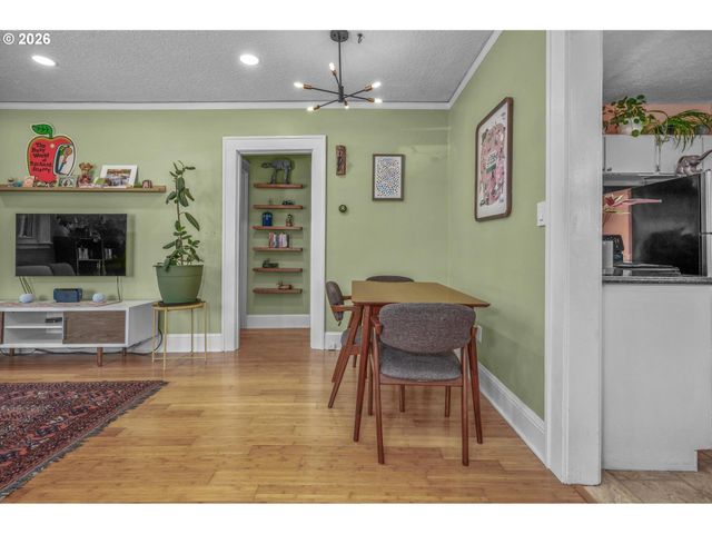 1507 N WATTS St, Portland, OR 97217