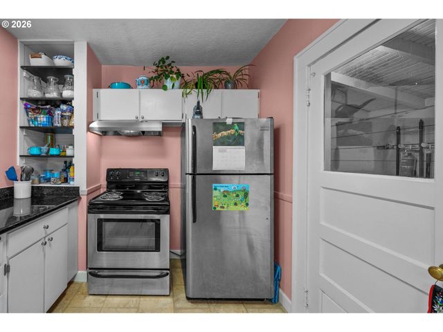 1507 N WATTS St, Portland, OR 97217