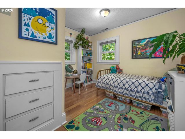 1507 N WATTS St, Portland, OR 97217