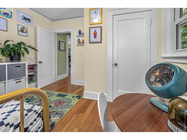1507 N WATTS St, Portland, OR 97217
