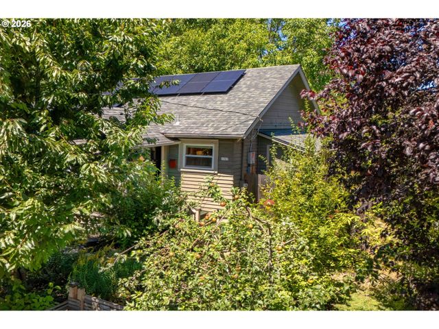 1507 N WATTS St, Portland, OR 97217