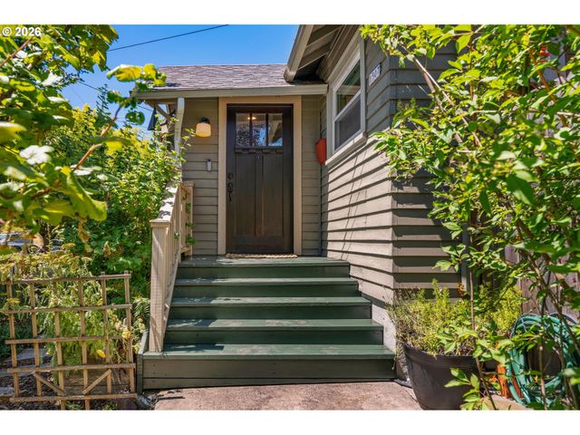 1507 N WATTS St, Portland, OR 97217