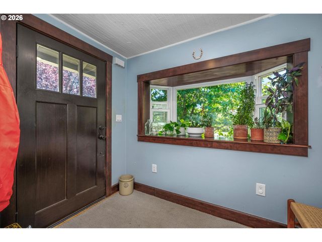 1507 N WATTS St, Portland, OR 97217