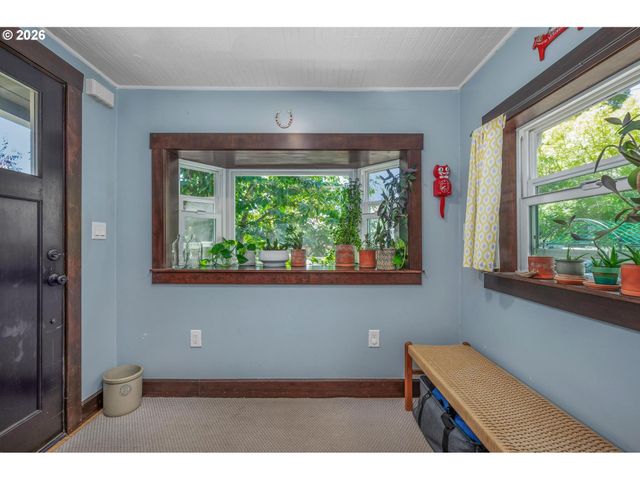 1507 N WATTS St, Portland, OR 97217