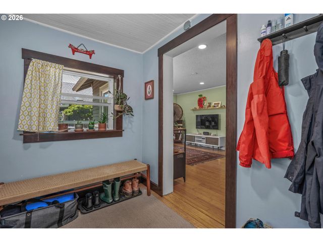 1507 N WATTS St, Portland, OR 97217