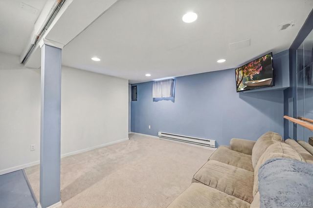 30 Glenmere Avenue, Florida, NY 10921