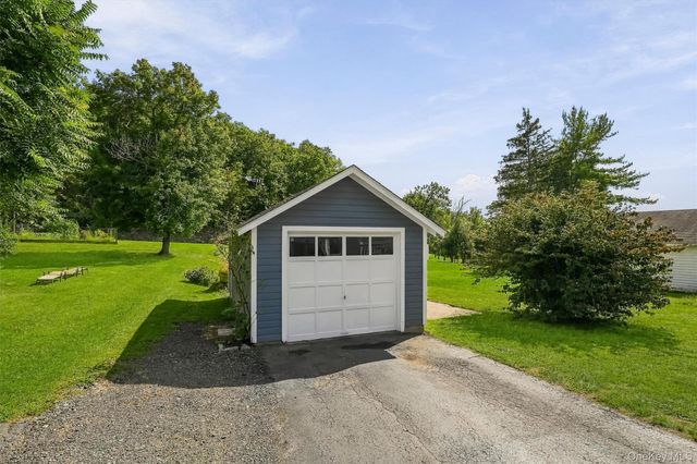 30 Glenmere Avenue, Florida, NY 10921