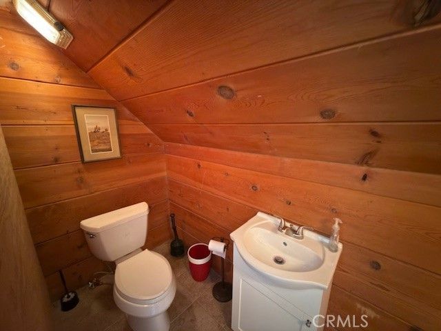 32983 Canyon, Green Valley Lake, CA 92341