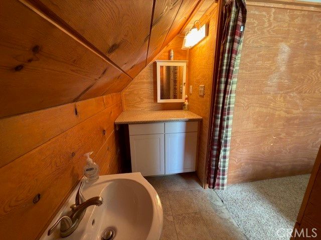 32983 Canyon, Green Valley Lake, CA 92341