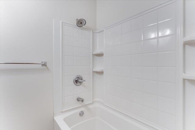 5159 N Remington, Bel Aire, KS 67226